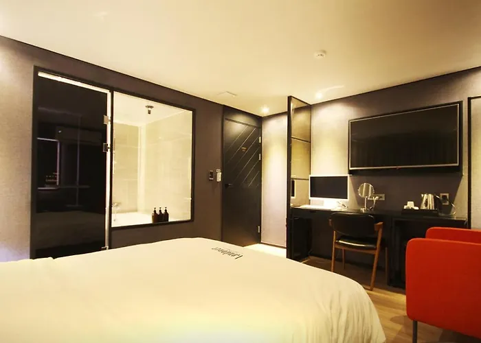 Londoner モーテル 3*